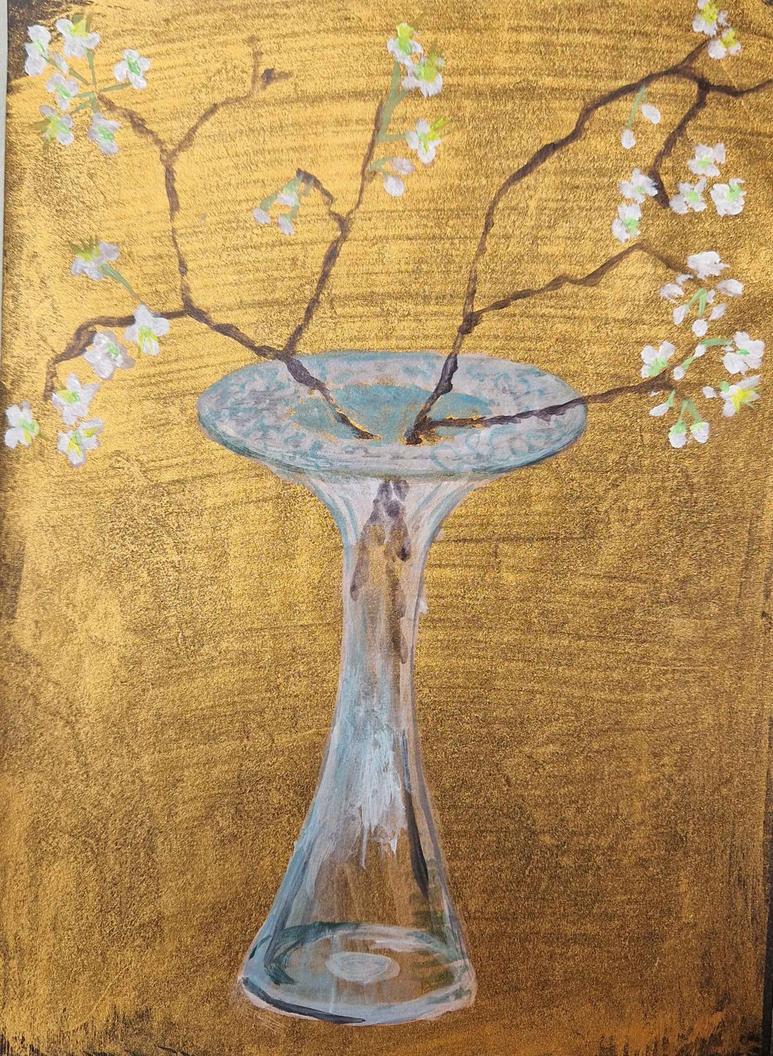 Slender vase with blossoms on gold
