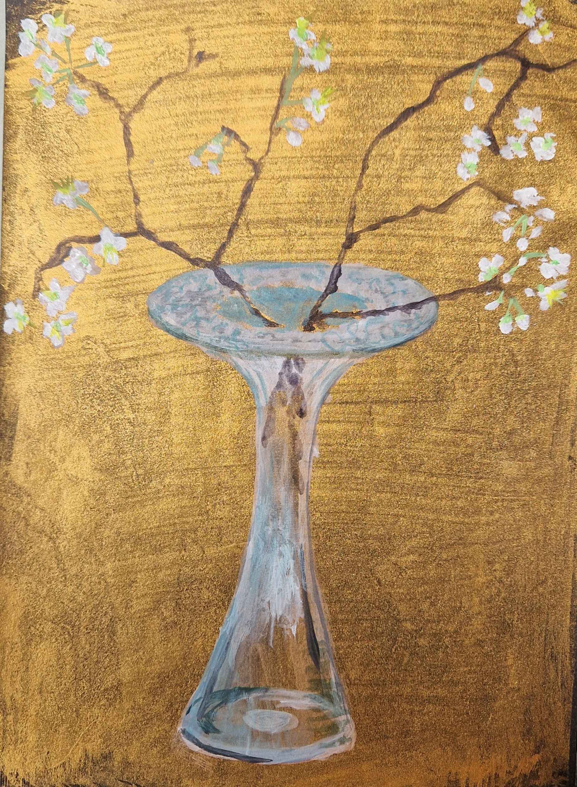 Slender vase with blossoms on gold